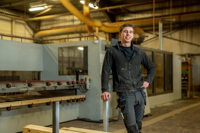 Gesbo-CNCSchrijnwerker-HR-06